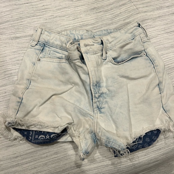 Old Navy Light Blue Jean Shorts - Picture 2 of 7